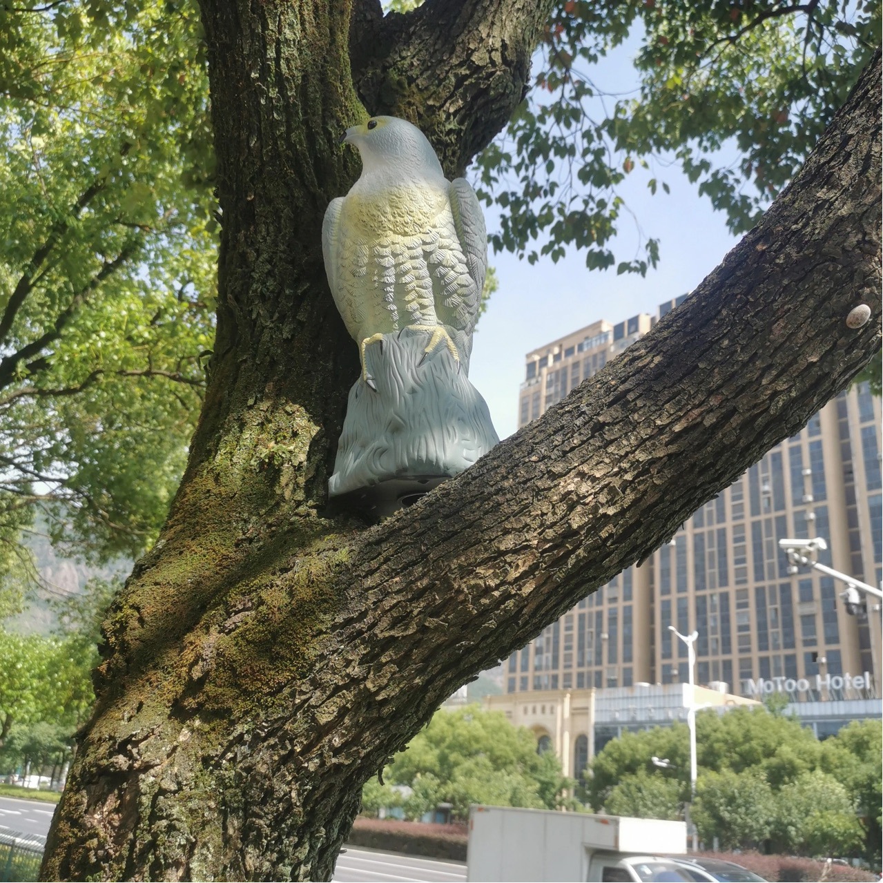 Fábrica directa de procesamiento de simulación pastoral ornamentos jardín repelente pájaros artefactos animales al aire libre águilas