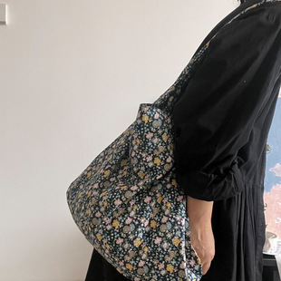 �n��insͬ��ī�{�黨����Т��Cˇͬ��μ�������޲���б�����