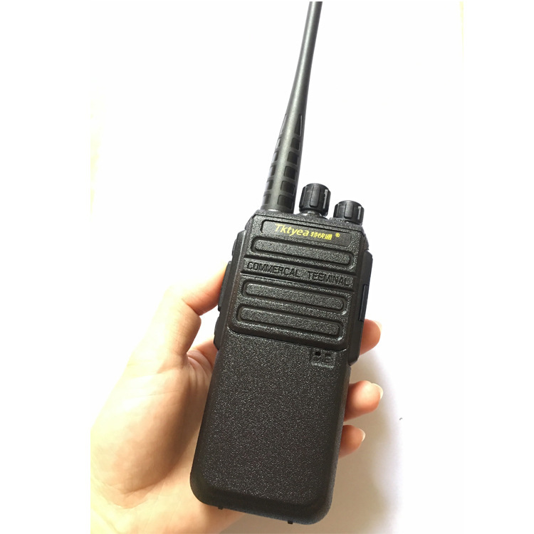 Venta al por mayor de alta potencia walkie-talkie expreso 7800 de un solo clic de frecuencia automática remoto inalámbrico batería al aire libre batería de larga duración
