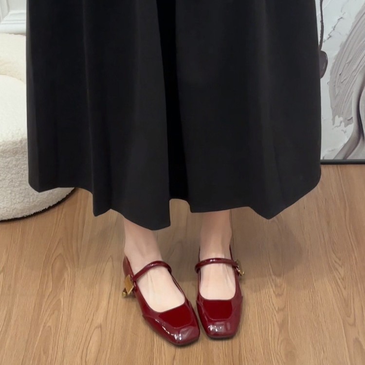 Soft Version~Red Mary Jane For Women, 2026 Spring New French Retro Low-cut Evening Single Shoes, Small Leather Shoes_vogvips.com