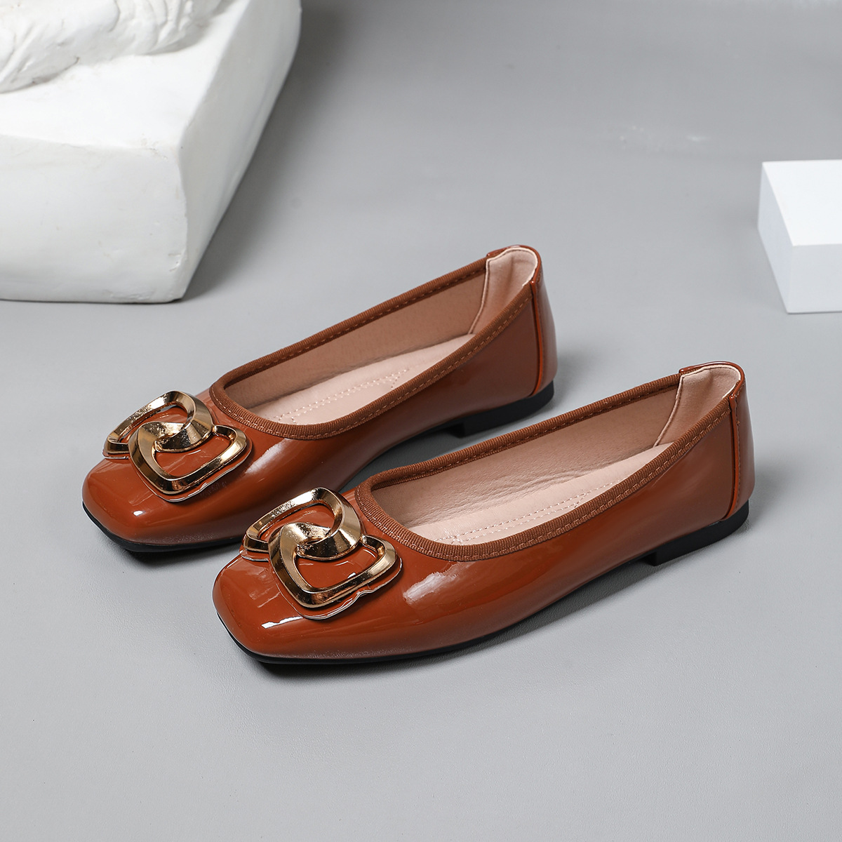 Cross-border Women's Ballet Flats 2026 New Model, Shallow Soft-soled Flat Square-toed Versatile Large-size Loafers_vogvips.com