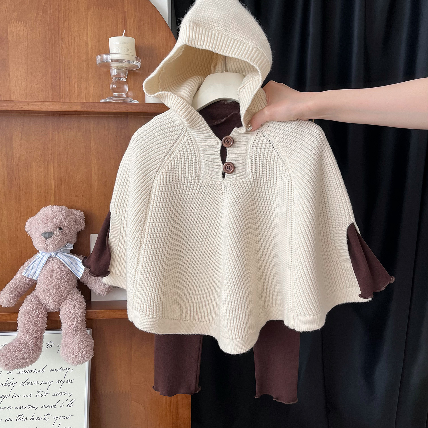 Capa con capucha de estilo coreano para niñas, otoño 2024, nuevo suéter de moda y personalizado, conjunto suelto de tres piezas para niños_voghion.com