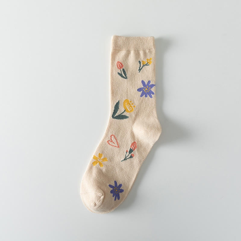Mediados de la pantorrilla calcetines de algodón de las mujeres otoño e invierno japonés pequeña flor de color a juego calcetines de algodón de las mujeres absorbentes del sudor ins marea calcetines de algodón al por mayor
