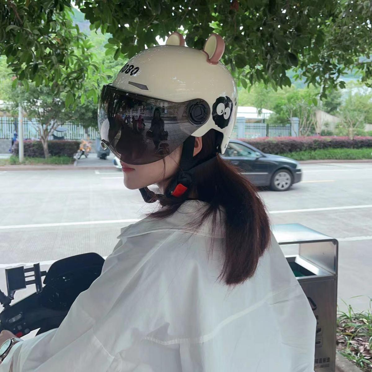 New Certified New National Standard Electric Motorcycle Safety Helmet, Summer Sun Protection Battery Bike Helmet for Girls, Cute Design