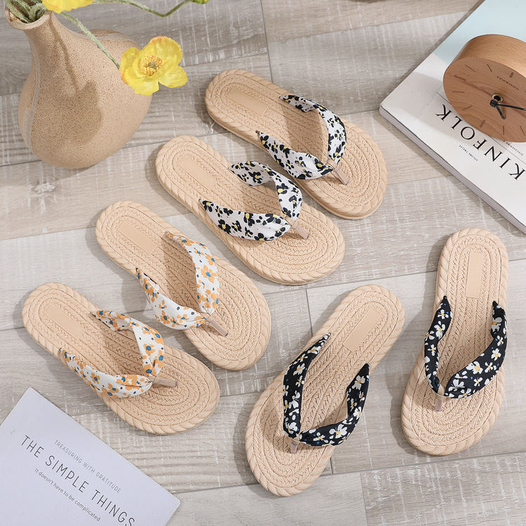 Manufacturer Wholesale Summer New Imitation Straw Women's Simple Flip-Flops Flower Korean Trend Beach Sandals Manufacturer Wholesale Summer New Imitation Straw Women's Simple Flip-Flops Flower Korean Trend Beach Sandals