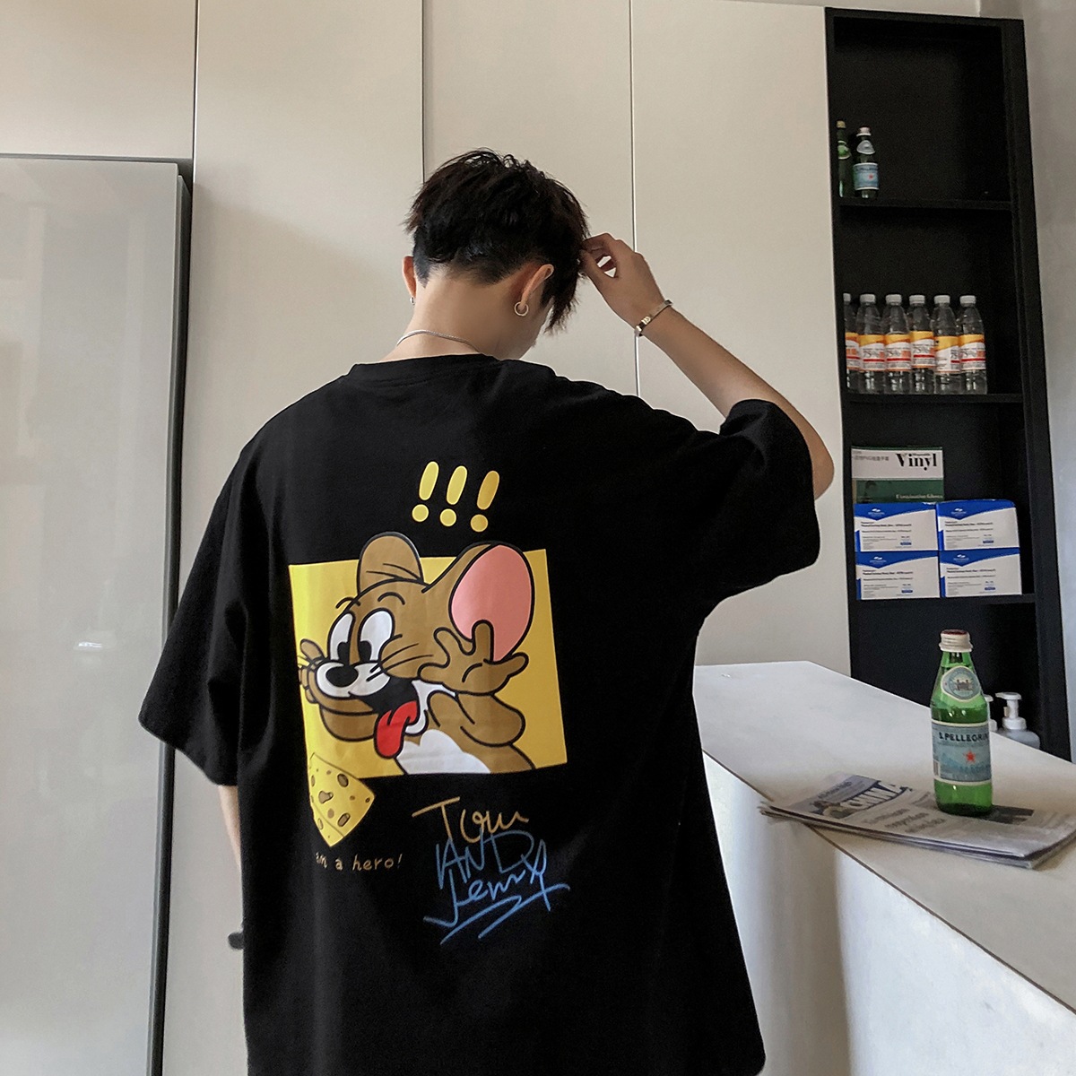 검은색