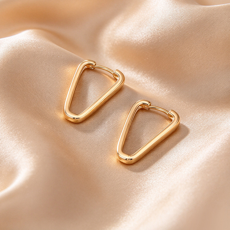 Pendientes de Aro con Zirconia de Aleación de Cobre Bañado en Oro de 18K