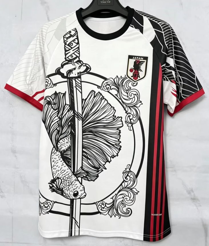 25-26 Nueva camiseta de anime de camiseta japonesa One Piece Samurai Sakura Dragon Ball Uniforme de fútbol transfronterizo de edición especial