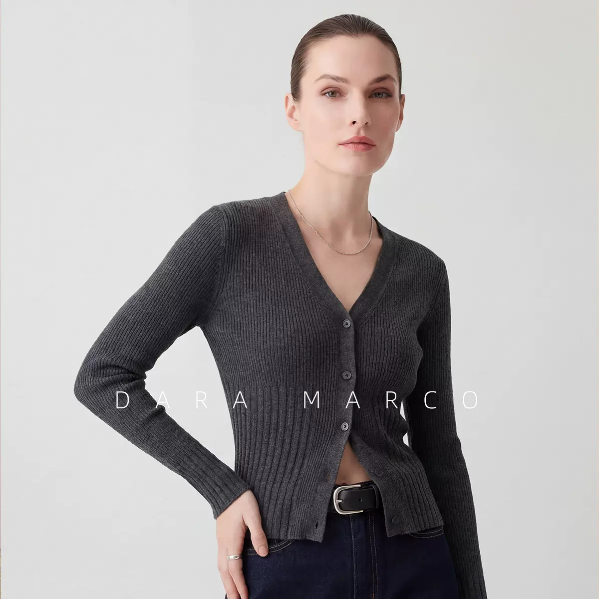 气质优雅~法式坑条针织开衫女款修身2026春季新款白色V领上衣女