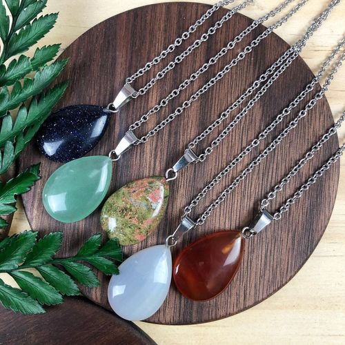 Hot wholesale classic small pendant stainless steel buckle multi-color natural stone flat water drop pendant jade small pendant