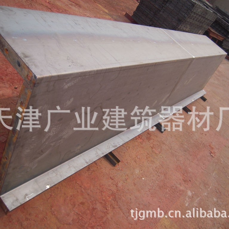 防撞墙钢模板桥梁钢模板建筑钢模板方柱钢模板圆柱钢模板