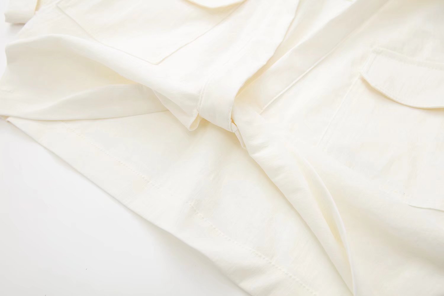 Title 21, Camicia a maniche corte con tasche doppie, orna...