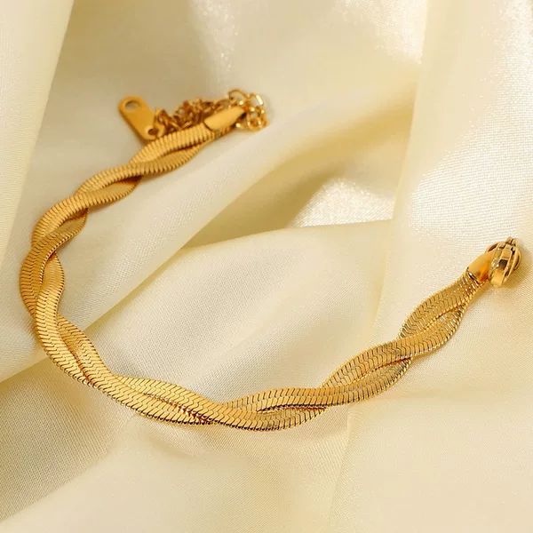 European and American Cross-border Niche Design Double-layer Hand-woven Chain Personalized Titanium Steel Gold-plated Simple Light Luxury Necklace for Women