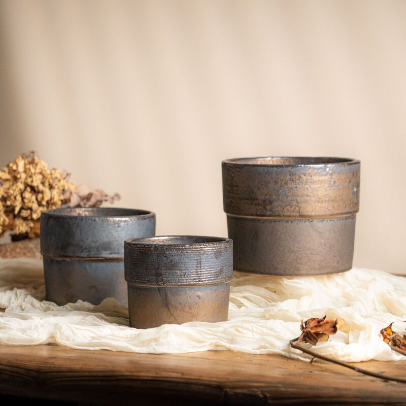 High-Quality Textured Gray Stoneware Flower Pot Chinese Handmade Round Breathable Flower Pot Succulent Moss Desktop Planting Pot