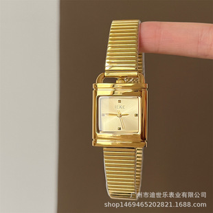 IEKE�i�΂����OӋ���ֱ�Ů2026�¿�С���p�ݚ��|�r�з��θ߼�Ů��