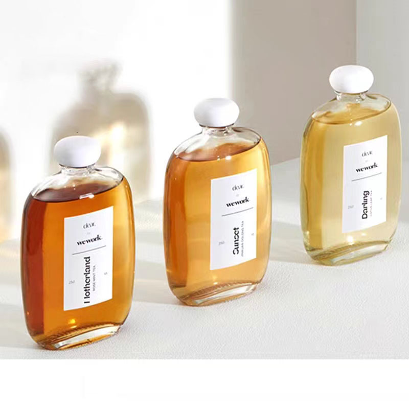 厂家现货扁瓶饮料奶茶咖啡玻璃瓶蘑菇扁酒瓶密封防漏带盖扁圆空瓶