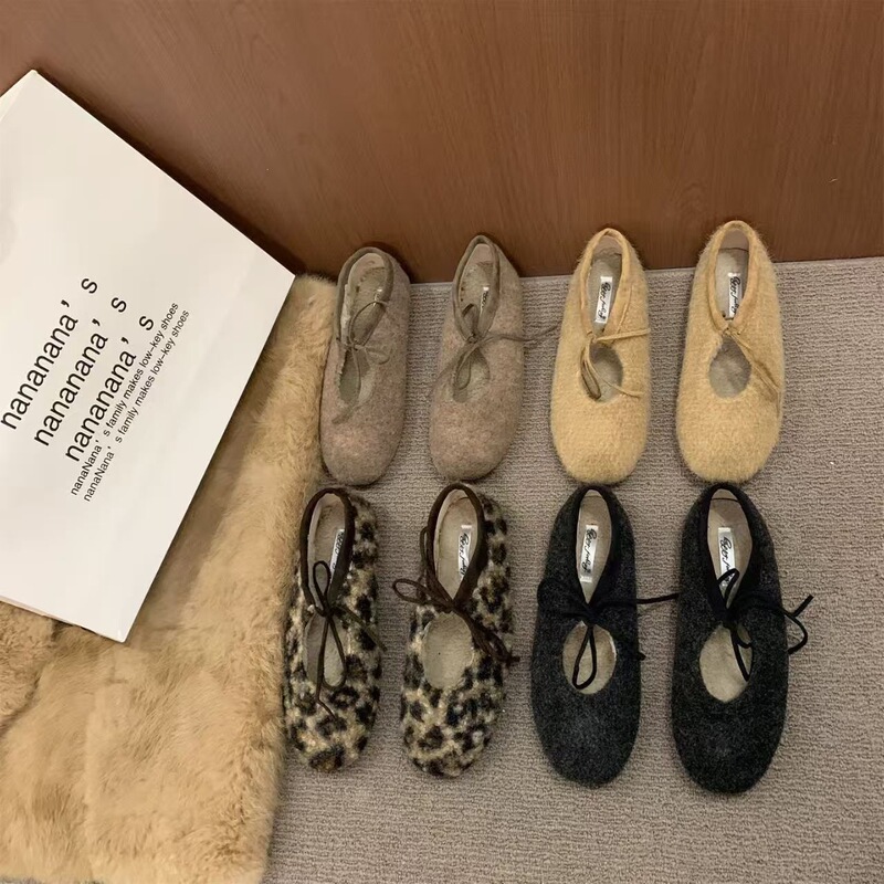 New Korean-style Birkenstock shoes, furry lace-up woolen shoes with plush lining for outdoor wear in autumn and winter, Mary Jane shoes for women, fully enclosed, Korean-style cotton New Korean-style Birkenstock shoes, furry lace-up woolen shoes with plush lining for outdoor wear in autumn and winter, Mary Jane shoes for women, fully enclosed, Korean-style cotton