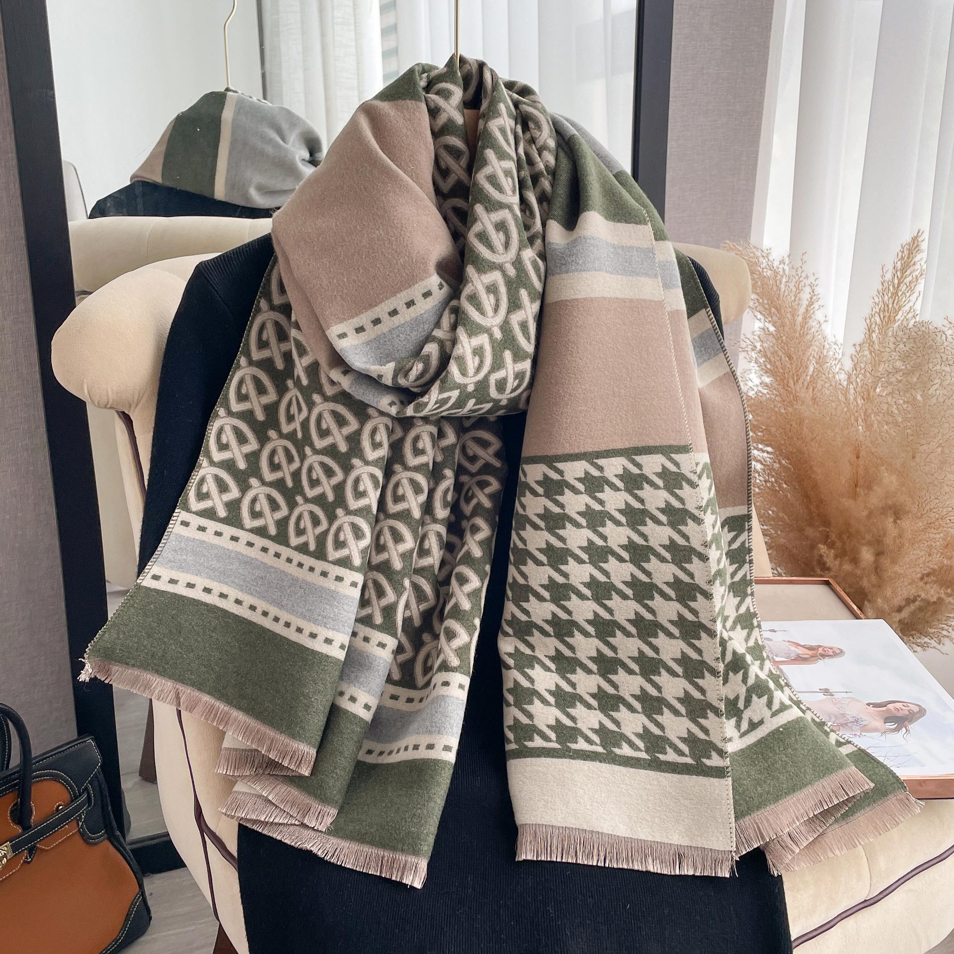 Dames sjaal met hanenpootpatroon van imitatie kasjmier_voghion.com