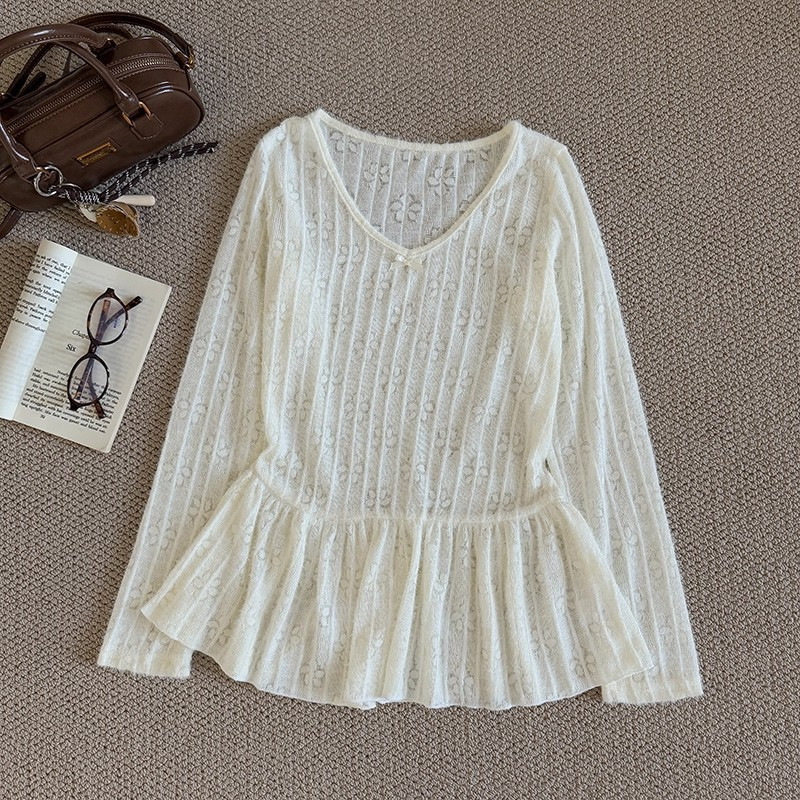 American Hot Girl V Neck Lace Cut Out Long-Sleeved Top for Women Autum New Slimming Look Design Bow T-Shirt