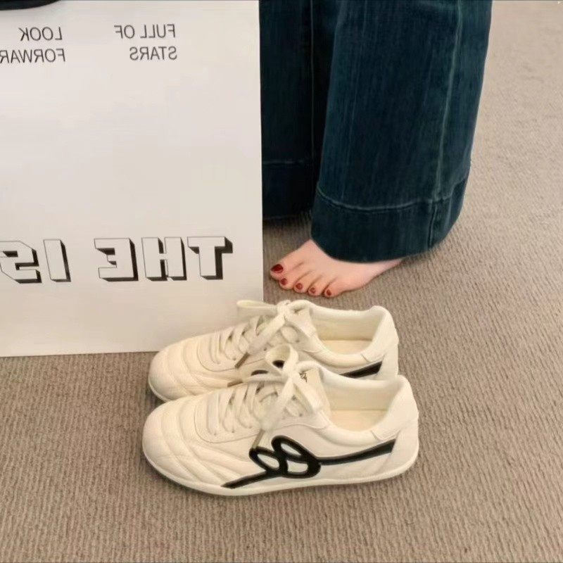 Zapatos de entrenamiento alemán retro de fondo plano versátil para mujeres primavera de 2026 nuevos zapatos deportivos de estudiantes feos y lindos zapatos casuales Gump