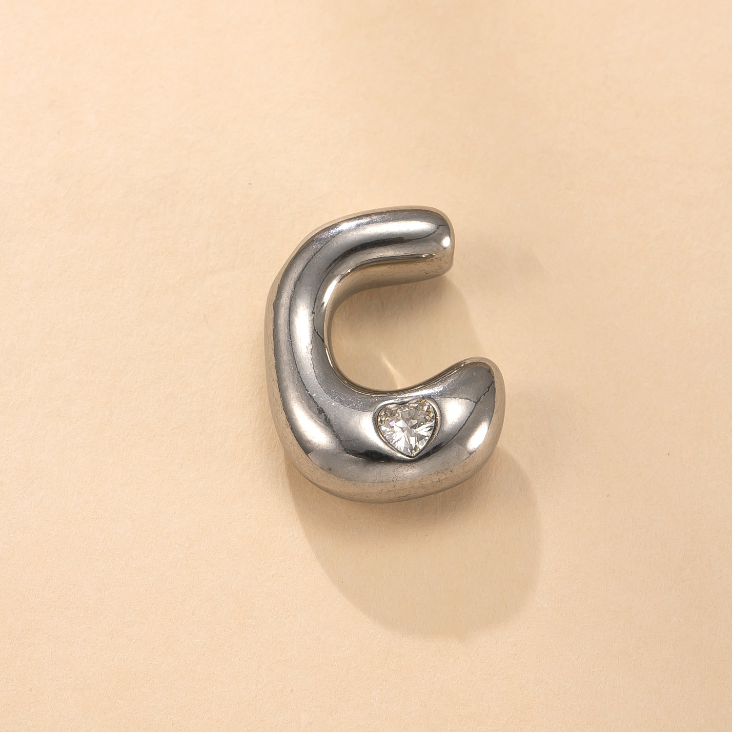 Colgante único transfronterizo de joyería de acero inoxidable fundición con incrustaciones de diamantes de color 26 letras accesorios de collar moda simple pulsera briy