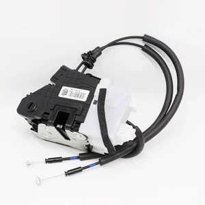 81420D3000 is suitable for 2016-2020 Hyundai Tucson sedan door lock actuator motor latch release