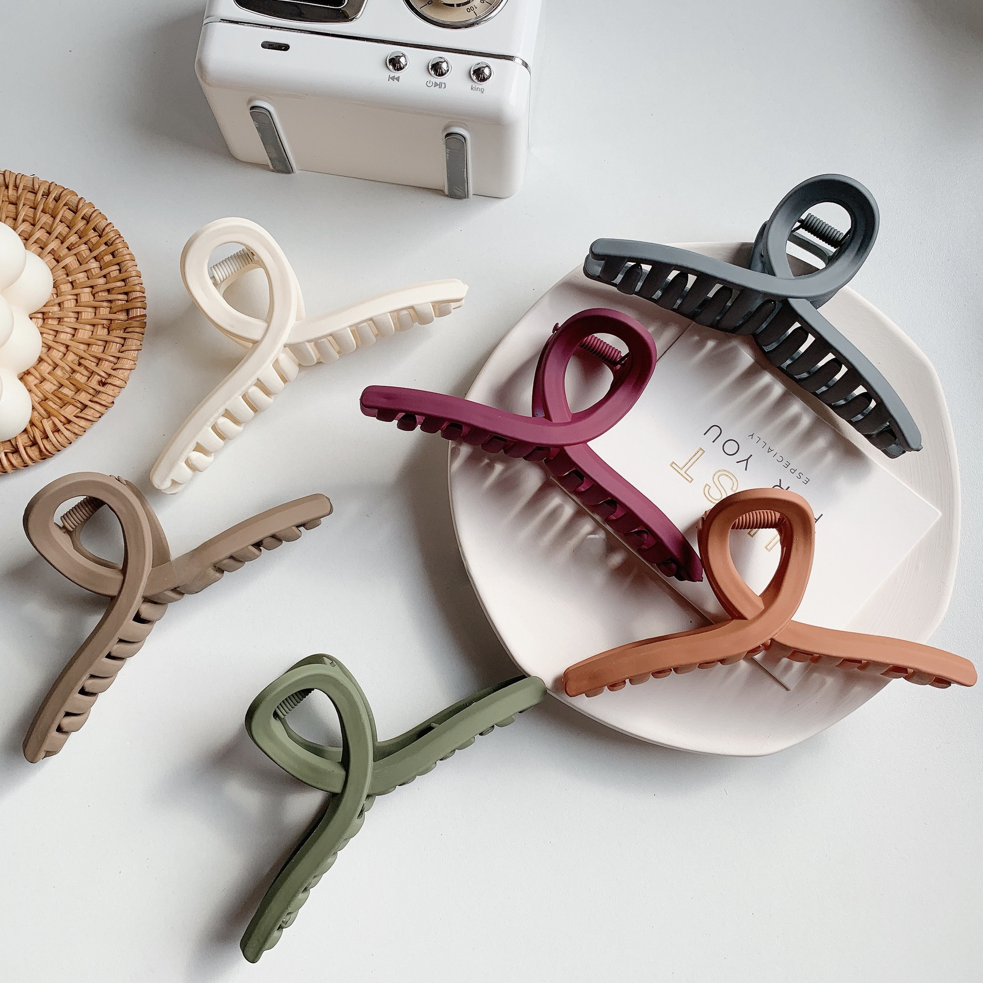 Frosted Large Hairpin Korean Disc Hair Clip Girl's Head Hair Clip Headwear Large Shark Hairpin Wholesale_voghion.com