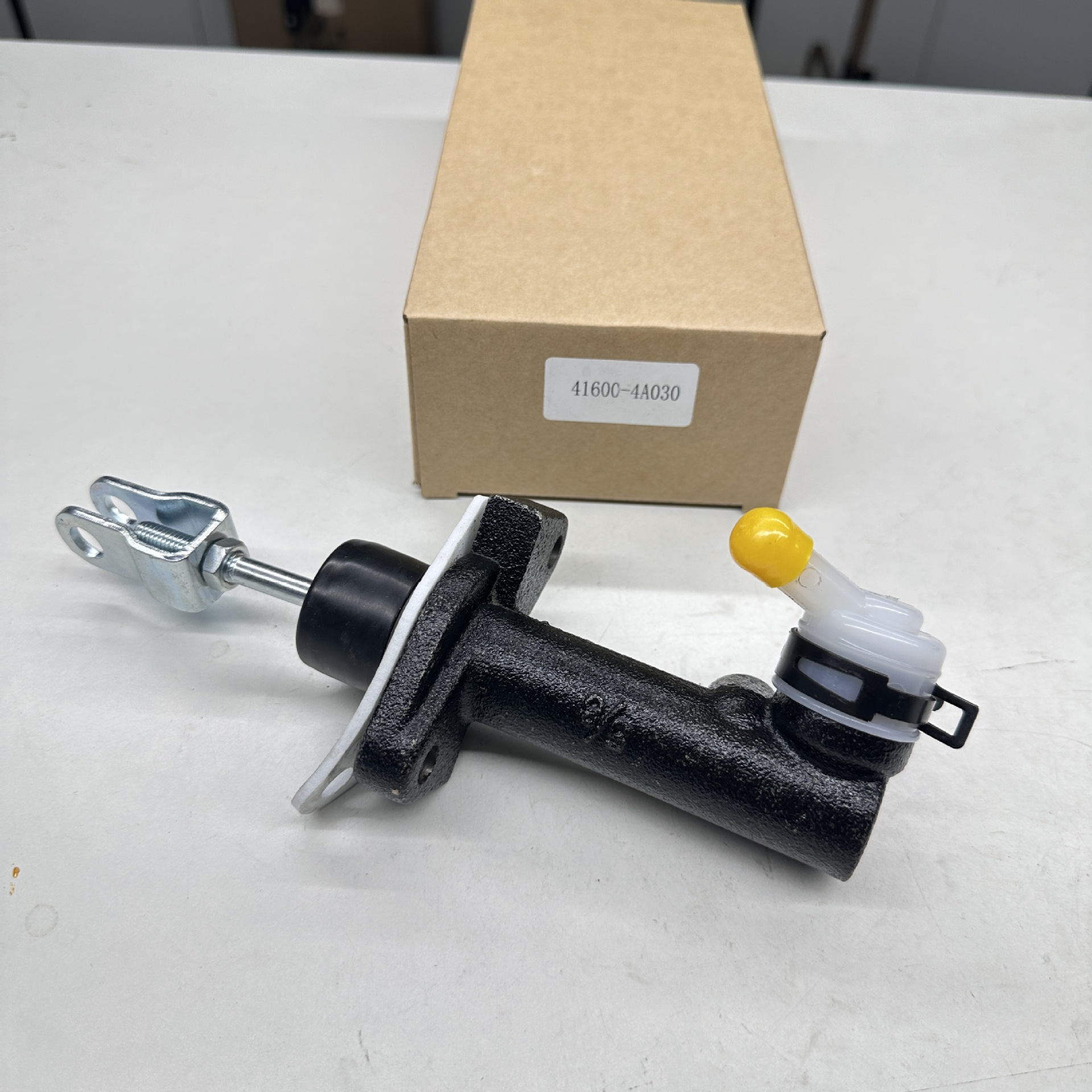 Suitable for Modern Automotive Parts Clutch Master Cylinder 41600-4A030 416004A030