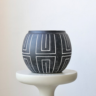 �׺κ�ɫˮ�����A�κڰחl�y�廨�����Ҿ��b[���͹�����