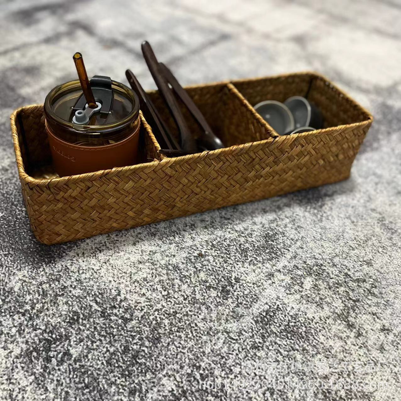 Cesta de almacenamiento tejida de hierba marina natural para sala de estar, caja de almacenamiento tejida sin ratán para artículos diversos, juegos de té y pequeños accesorios, multifuncional.