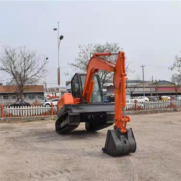 工程多功能微型挖掘机10型履带式微挖机 家用地下室微型钩机