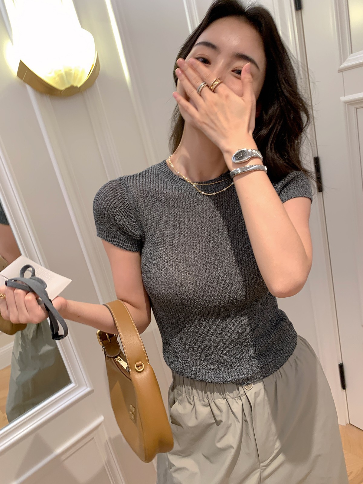 香港米服飾/ 再購入 アップグレード和紙糸 ソフトで香りの良いニットセーター レディース 夏の新作 おしゃれな半袖