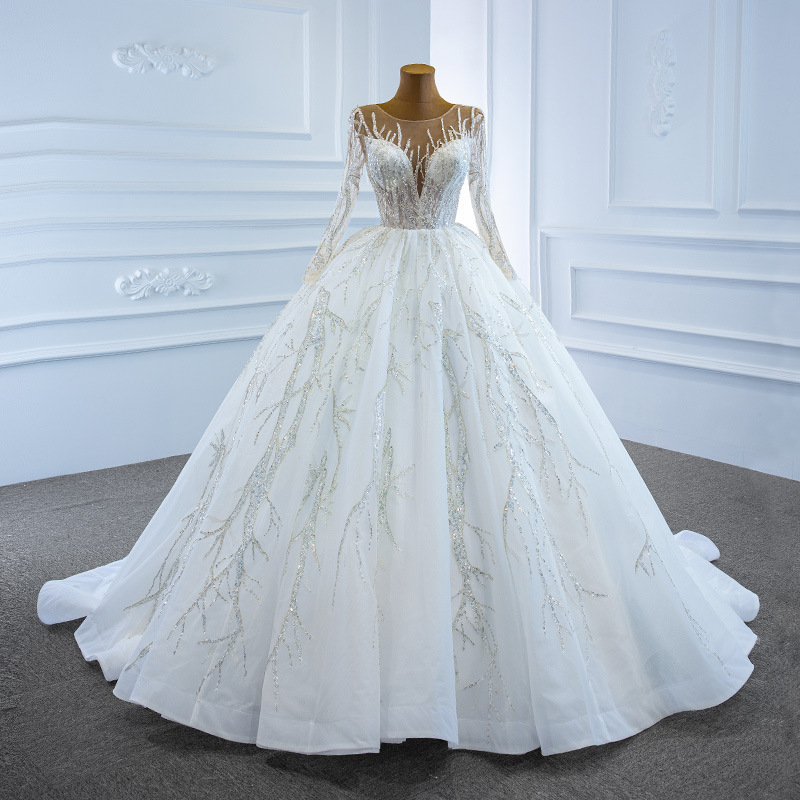 Long-Sleeve Classic Main Wedding Dress 2026 New Model Bride's Wedding Gown for Going Out, Spring Style with a Trailing Train, Ceremonial Dress Wholesale