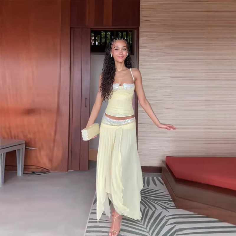 European and American Cross-Border 2026 Spring New Women's Clothing with a High-End, Stylish, and Casual Feel: a Halter Top and Skirt Set European and American Cross-Border 2026 Spring New Women's Clothing with a High-End, Stylish, and Casual Feel: a Halter Top and Skirt Set