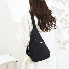 潮牌胸包女质感字母手机斜挎包时尚尼龙休闲胸前挎包女潮包
