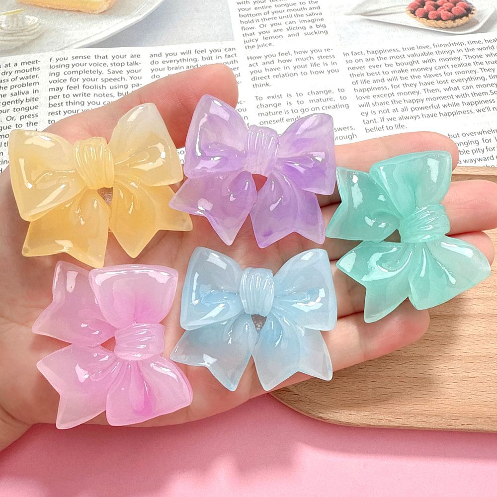 大きな花のグラデーションの蝶ネクタイの樹脂部品のクリームゴムdiyの髪のひものヘアピンのコップの靴のボタンの収納箱のペンダント