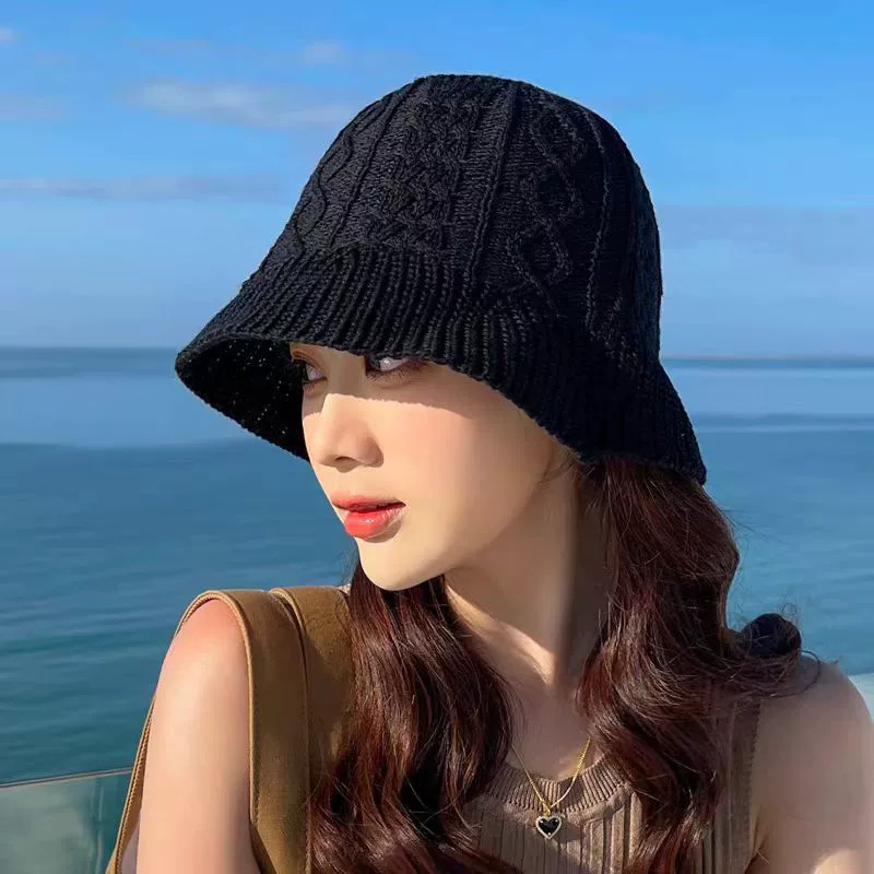 Twist 8 pot hat-black