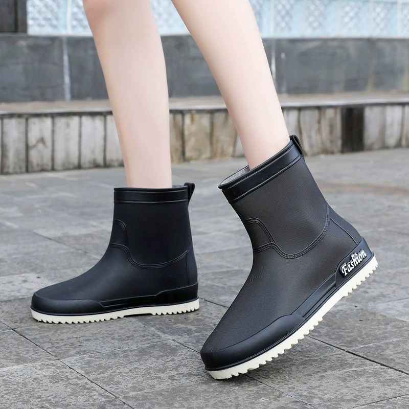 Красивые дождевые сапоги женская короткая нескользкая водонепроницаемая обувь плюс бархатные теплые дождевые сапоги кухня четыре сезона резиновая обувь износостойкие водяные сапоги внешняя торговля