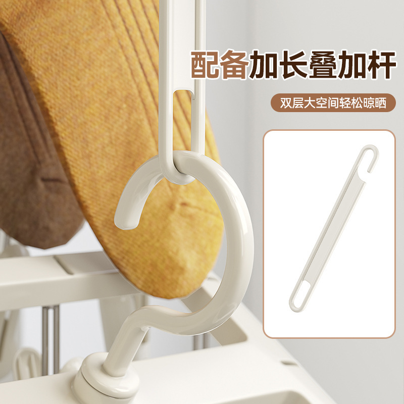 靴下のハンガー家庭用ベランダには多くのクリップが付いています。|undefined