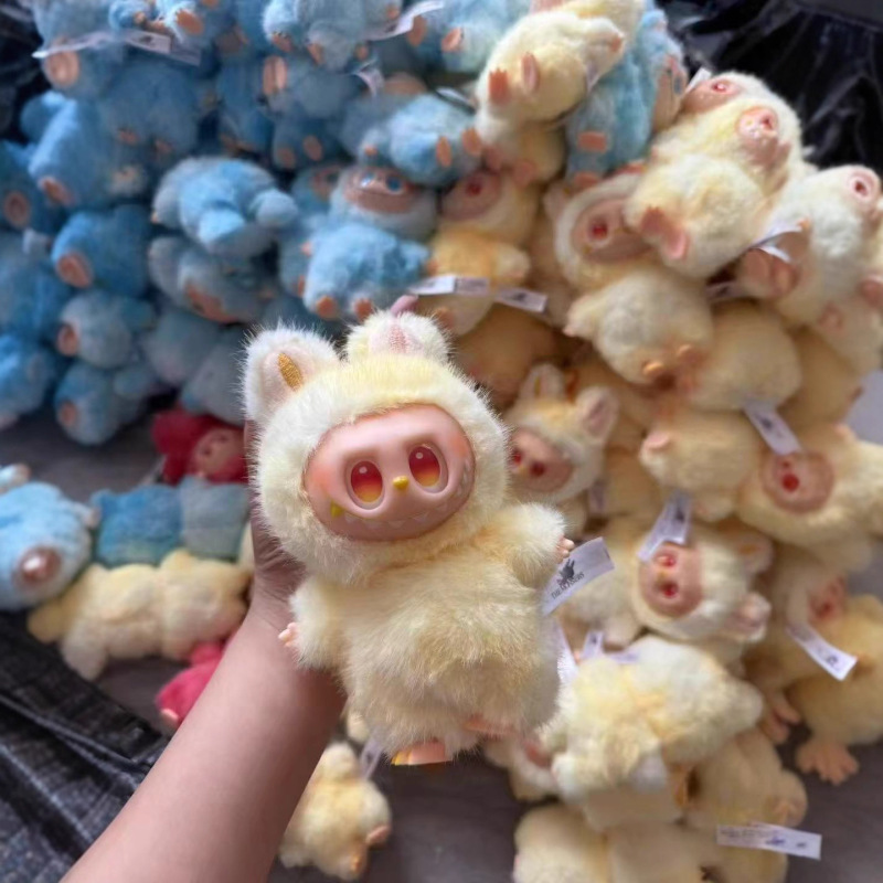 ネットで話題の第3世代ラブブ（Labubu）ビニール製ぬいぐるみペンダント、ラブブ（Labubu）ブラインドボックスフィギュア|undefined