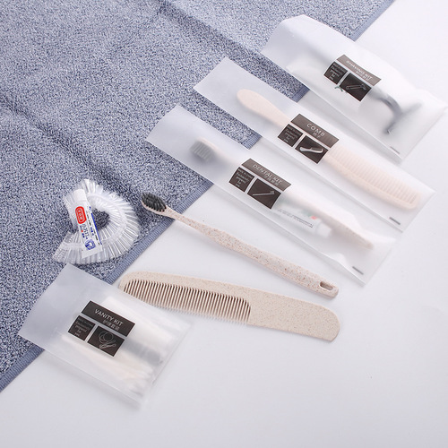 Hotel-specific toiletries set comb disposable toothbrush with toothpaste soft bristles B&B wholesale customization
