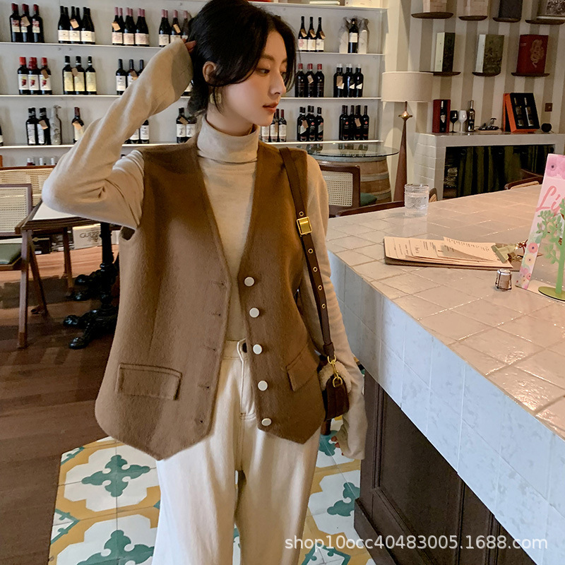 24 Fall/Winter V-Neck Double-sided Wool Cashmere Vest Women's Camel Velvet Short Sleeveless Wearless Loose Stacked Wool Jacket