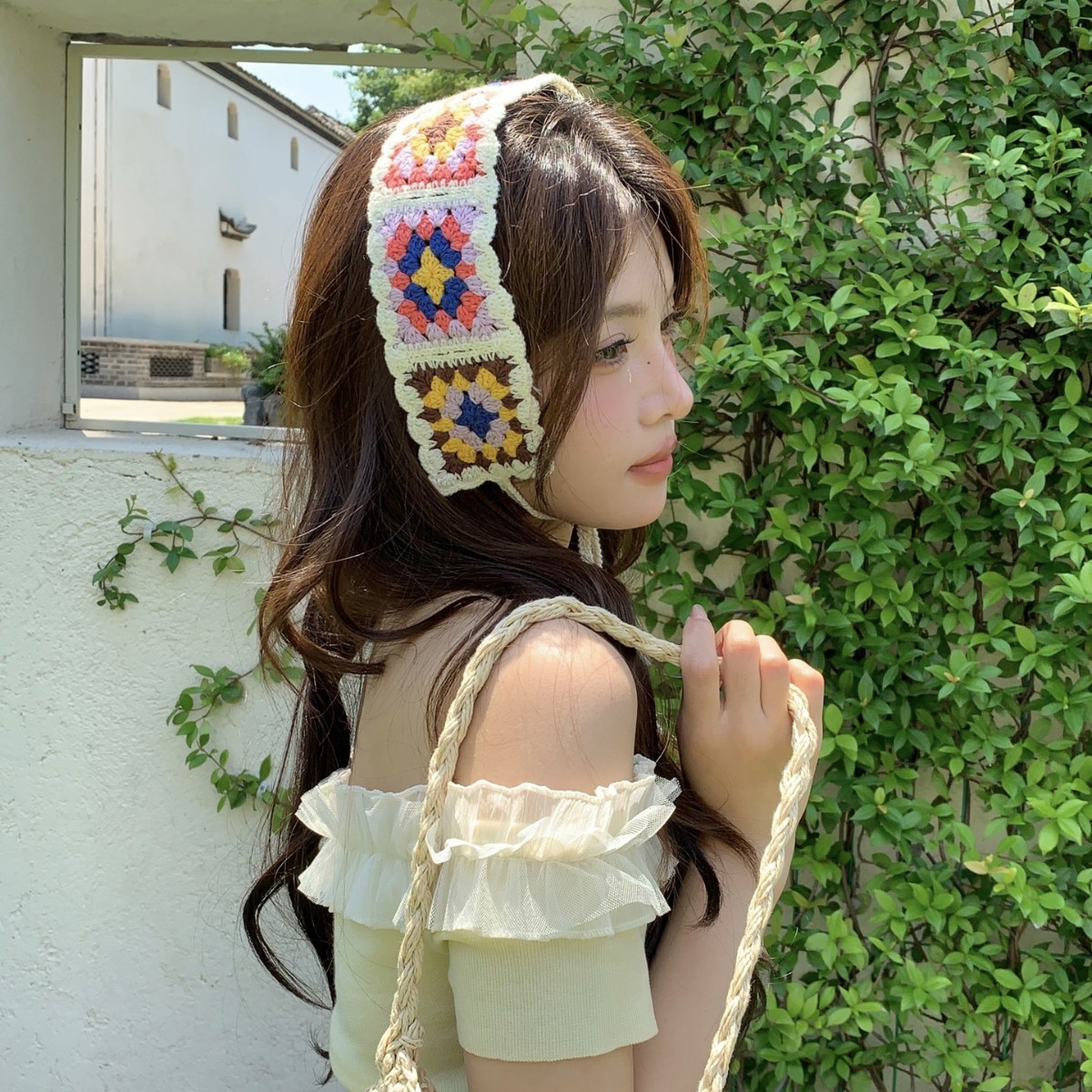 Versión coreana de crochet de punto retro hecho a mano hueco dulce y lindo cinturón para el cabello bufanda triangular de color femenino pañuelo de estilo literario