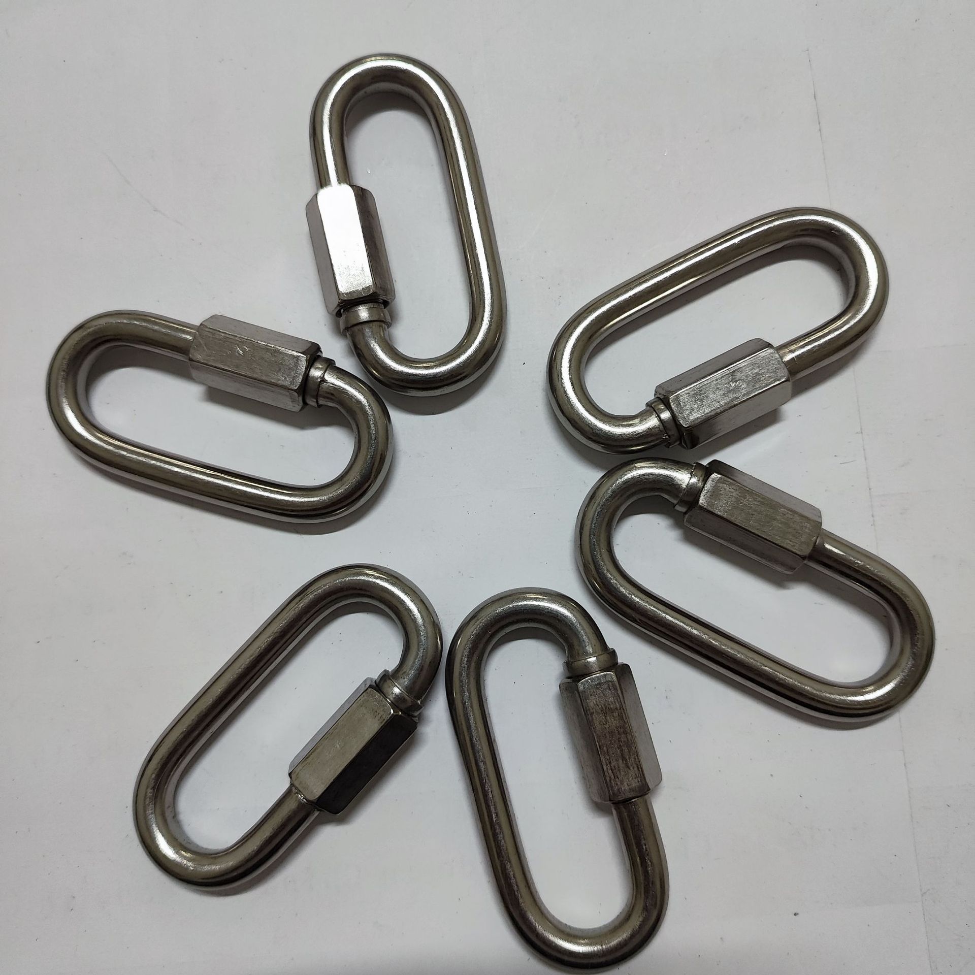 钩子 现货专业提供外贸出口大货登山扣弹簧扣连接扣快速环