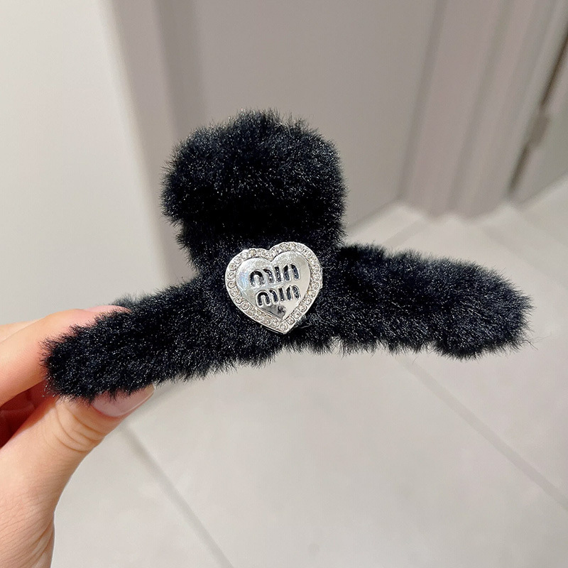 2026秋冬ミンクファー毛皮ヘアクリップ、高級感のある後頭部用大型シャーククリップ、ハート型キラキラ輝くダイヤモンド付き毛皮ヘアクリップ
