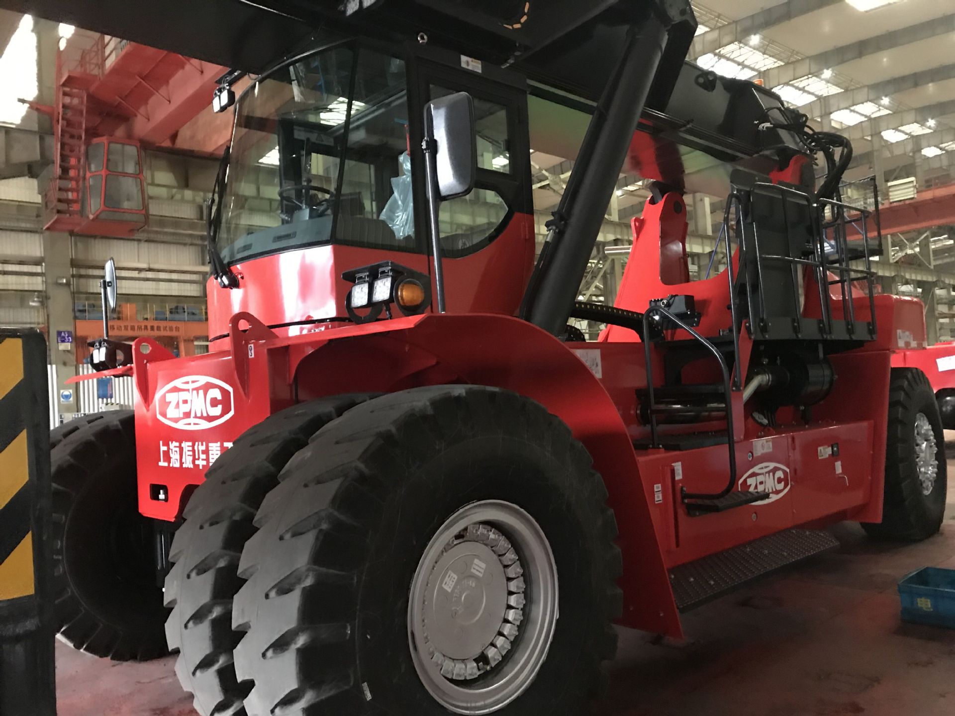 上海厂家外贸出口全新45吨正面吊、港口吊机出售 振华ZHRS45出售