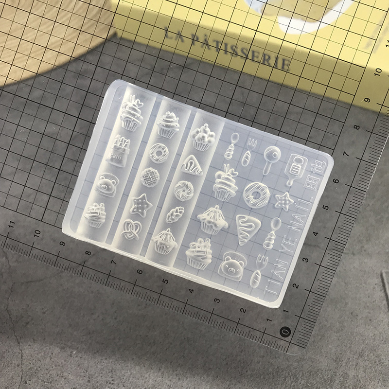 跨境批发蝴蝶结硅胶美甲模具立体链条串珠浮雕花纹穿戴甲装饰工具|undefined