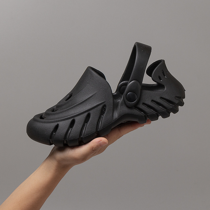 Factory wholesale hole shoes men's summer trend cross-border trade sandals men's casual beach thick-soled soft-soled in stock
