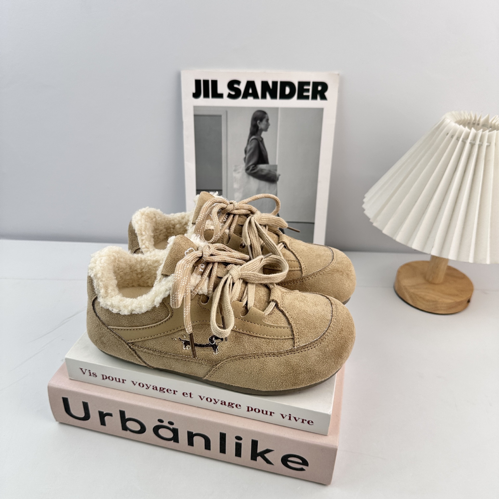 Yuanbo2025 invierno nuevos zapatos de skate de estudiantes de lana en línea retrogrado en vivo deportivo versátil Agan zapatos de mujer