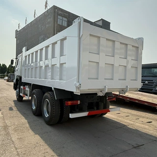 工厂定制重汽HOWO翻斗车后八轮矿用工程车右驾驶舱砂石料自卸车